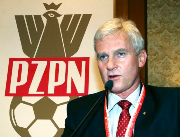 Outgoing president of Poland's Soccer Federation, Michal Listkiewicz, speaks at the start of a national convention on Thursday Oct. 30, 2008 in Warsaw, Poland. The federation is to choose a new president and governing body amid an ongoing prosecutors' investigation into allegations of corruption in Polish soccer. ( AP Photo/Czarek Sokolowski)